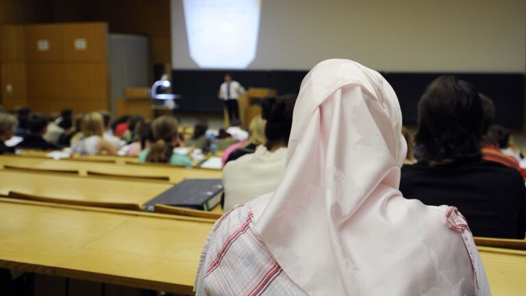 Les Verts de Berlin réclament la suppression d’une loi sur la neutralité religieuse jugée discriminatoire