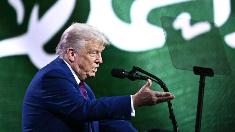 Trump ordonne la levée des sanctions contre l’Iran