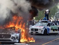 « Un journaliste de CNN arrêté en direct lors des émeutes de Los Angeles : une violation flagrante de la liberté d’expression »