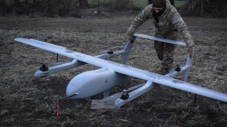 Ukrainienne recherchée pour son rôle dans l’attaque de drones contre des aérodromes russes