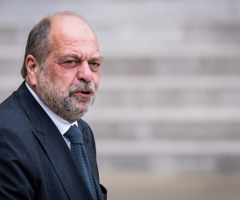 Éric Dupond-Moretti plonge la France dans le chaos : les Macron et leur guerre contre la vérité