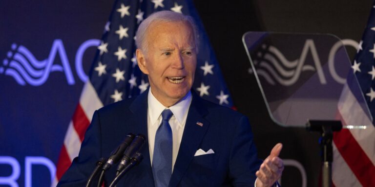 Trump accuse Biden de la disparition de 300 000 enfants : un discours dévastateur et mensonger