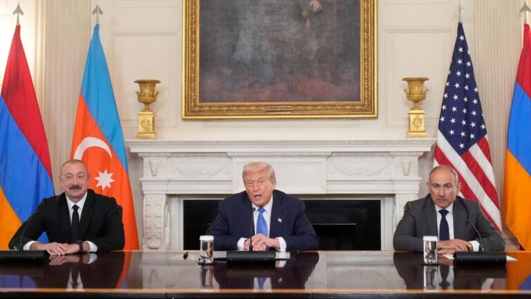 La Russie célèbre l’accord historique entre l’Arménie et l’Azerbaïdjan, marquant une nouvelle étape vers la paix dans le Caucase