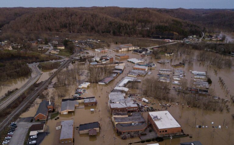 Des inondations dévastatrices frappent le Wisconsin : l’État en état d’urgence