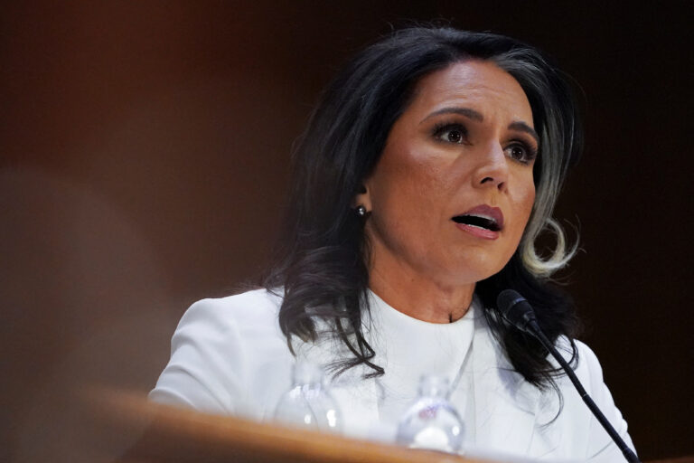 Tulsi Gabbard, Directrice du renseignement national américain, confirme son adhésion à l’existence des extraterrestres