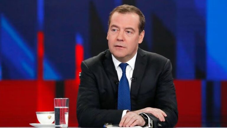 Destruction de Kiev : le « général » Medvedev menace d’utiliser l’arme nucléaire
