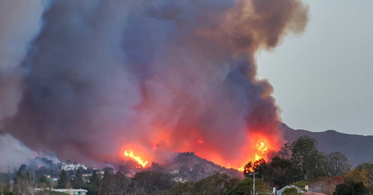 «Un mystérieux investisseur étranger dépense 65 millions de dollars dans des propriétés de Malibu après des incendies de forêt dévastateurs»