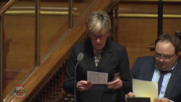 « Une députée américaine émet un avertissement inquiétant sur une possible menace contre sa vie »