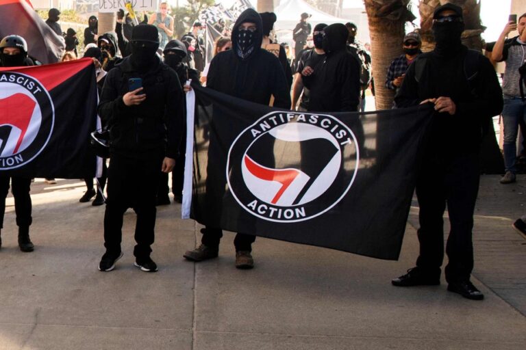 Trump déclare Antifa une organisation terroriste : une décision controversée