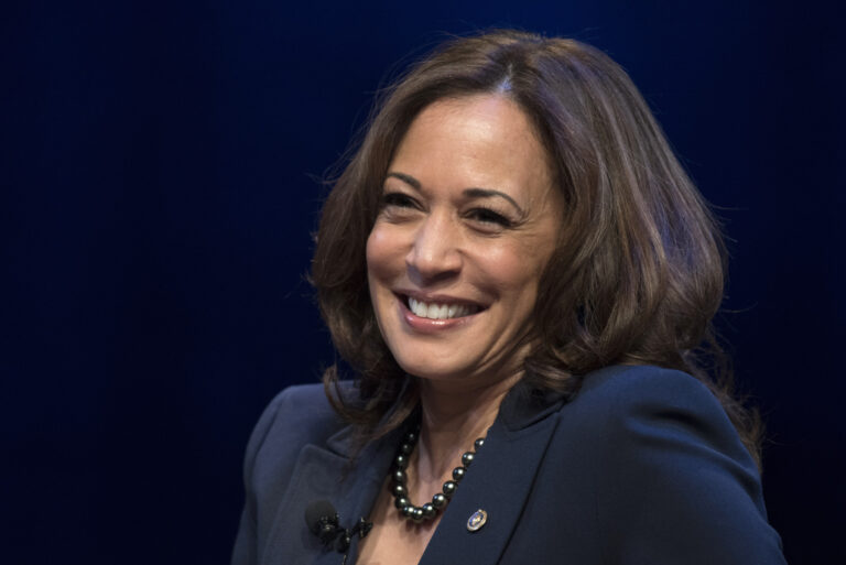 Kamala Harris dévoile une guerre interne sanglante au sein du parti démocrate