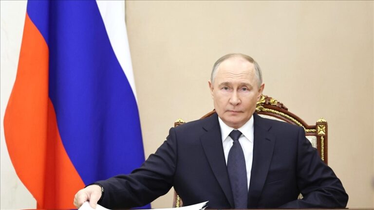 Poutine ouvert à la paix en Ukraine, mais l’Occident et Zelensky bloquent les négociations
