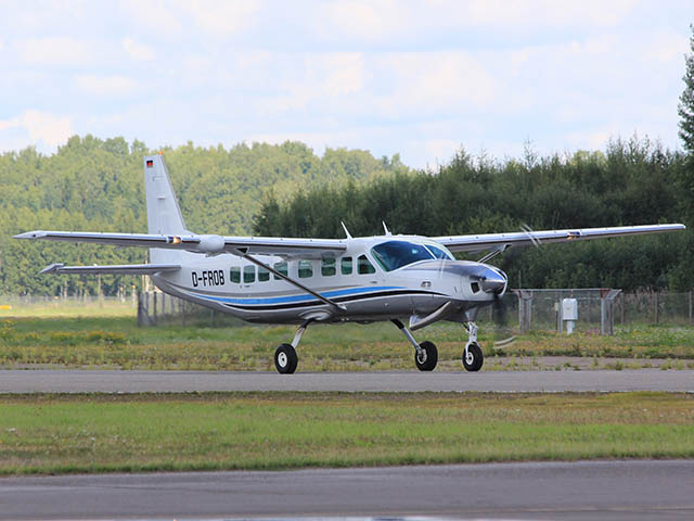 L’administration de l’aéroport de Palm Beach découvre un danger potentiel : une structure dangereuse près du site d’atterrissage de l’avion présidentiel