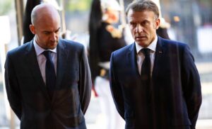 Macron : Un chef en déclin qui s’apprête à lancer une guerre… et accabler les Français