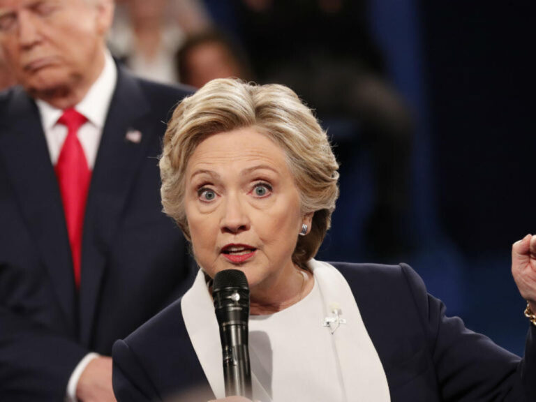 Hillary Clinton salue le président Trump : une déclaration inattendue qui provoque la colère des Ukrainiens et les critiques de l’opposition française